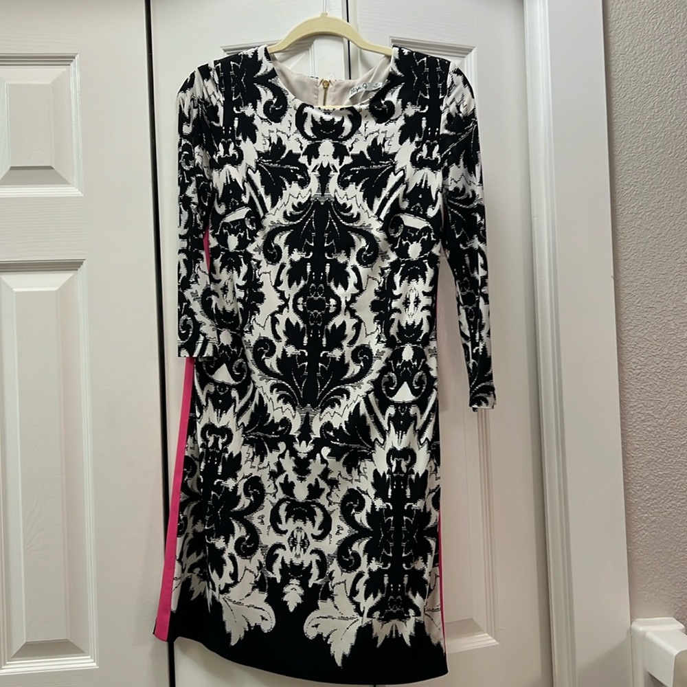Eliza J -Black and White Dress with hot pink side panels. Size 6P.